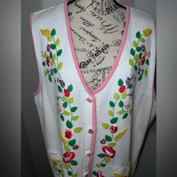 Storybook Knits 3X Floral Embroidered Sweater Vest Cottagecore Pink Trim - Picture 3 of 13
